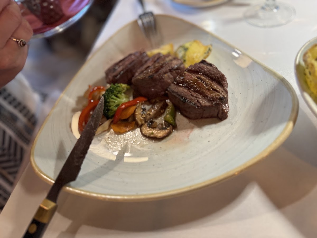 Asador Tehuelche Grill Argentino. Carnes a la Brasa. Parrilla Argentina. photo 5