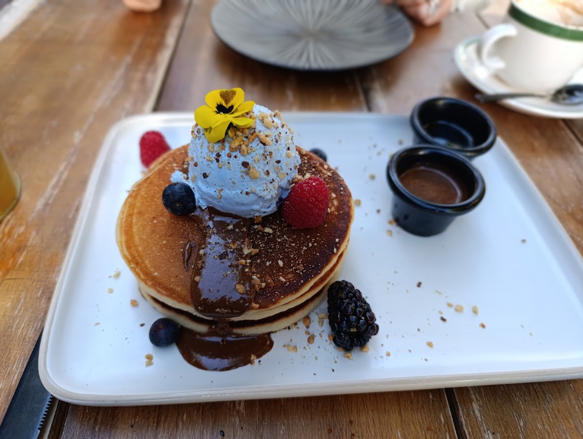 Hustle n' Flow Eatery · San Pedro photo 5