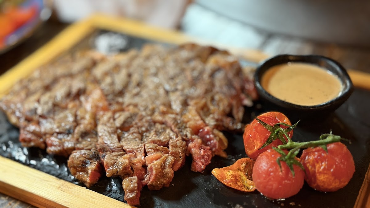 DIVOT Gastro Grill photo 5