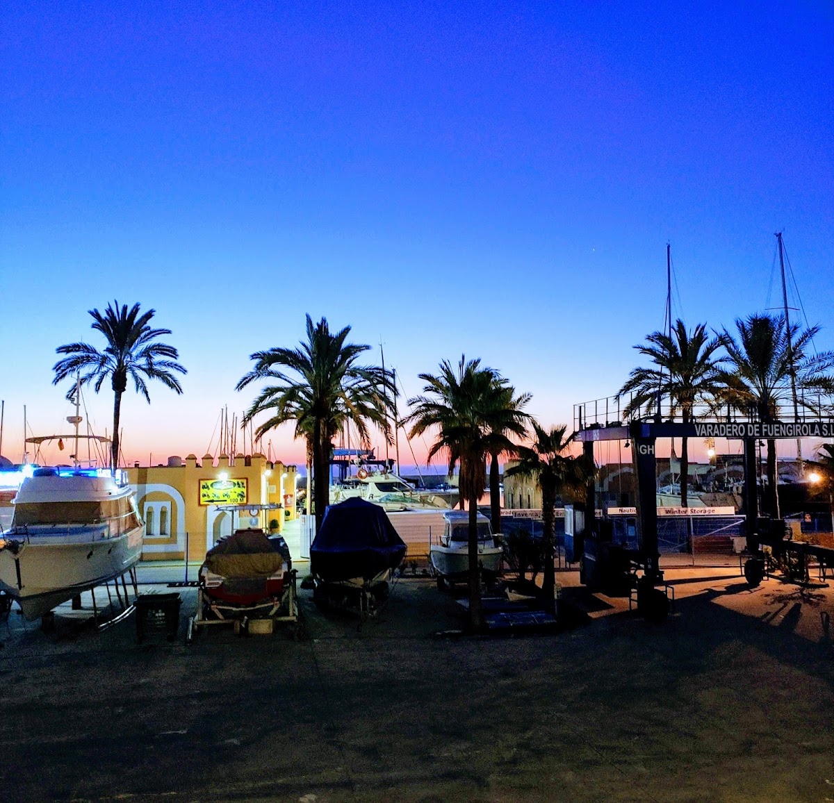 Paseo Mar�timo Rey de Espa�a photo 5